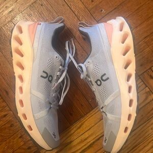 On Running Men’s Cloudsurfer Trail Silver Blonde Size 9 Worn Once